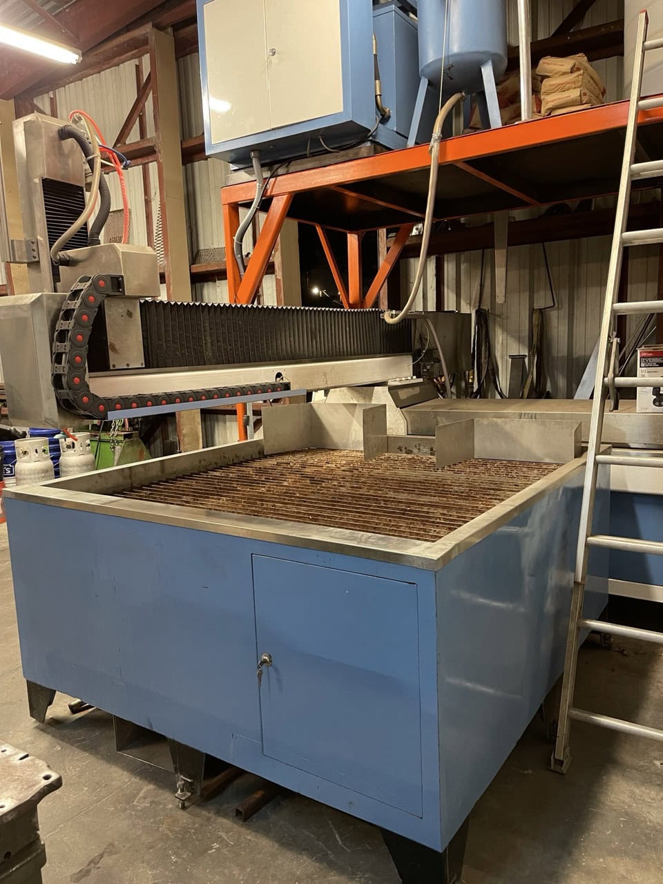 4' x 4' Hydrapower WJ515 CNC Waterjet, 2019 - 40,000 PSI, Abrasives Hopper - Image 11