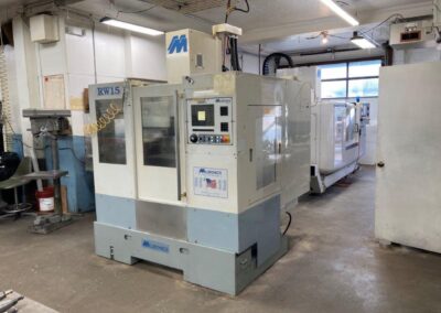 milltronics 3-axis cnc vertical enclosed milling machine cat-40 rw15 sn 8812