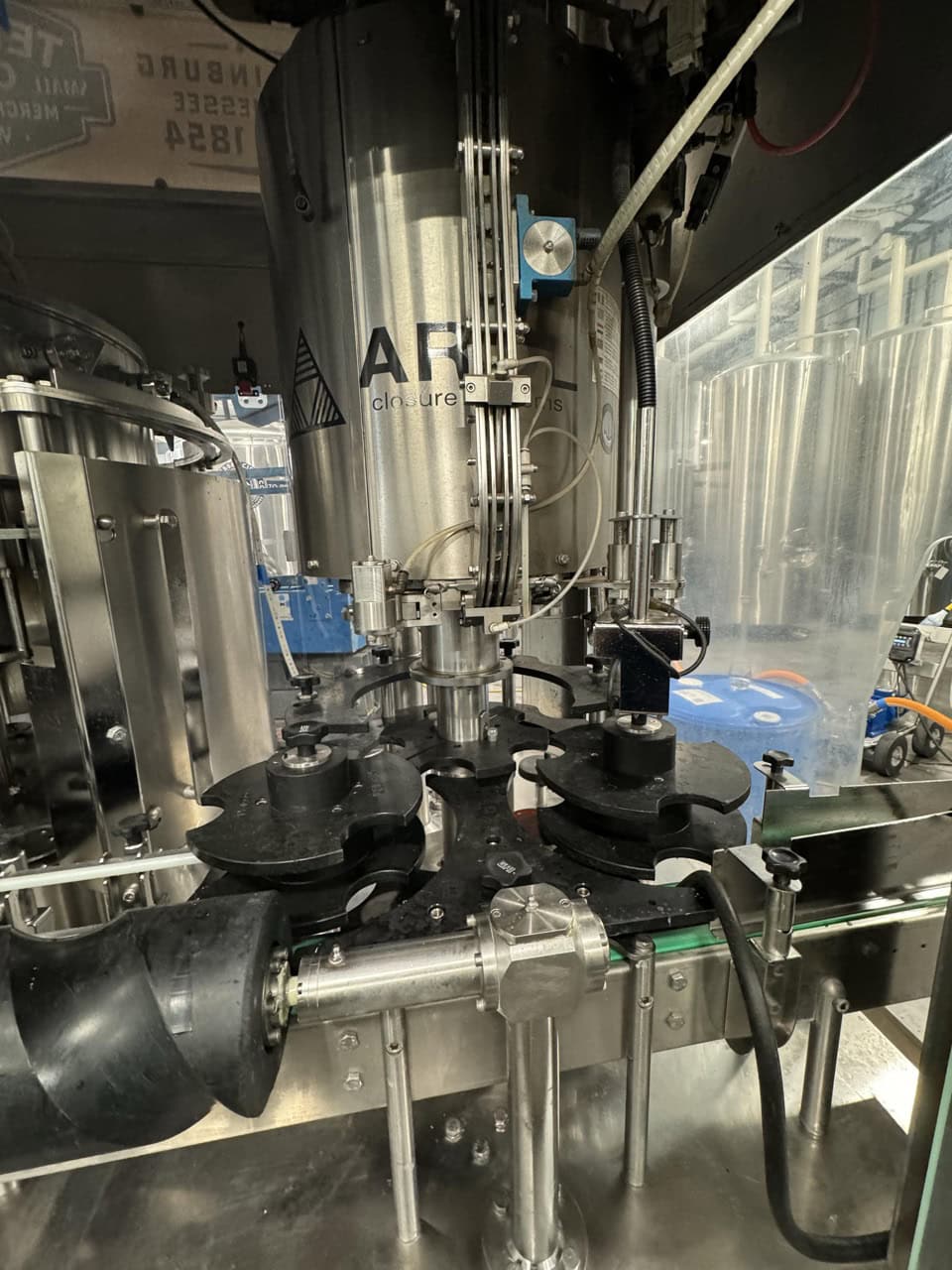 GAI 5031FM-Bier Bottle Filling and Crowning Machine, 2015 - Image 4
