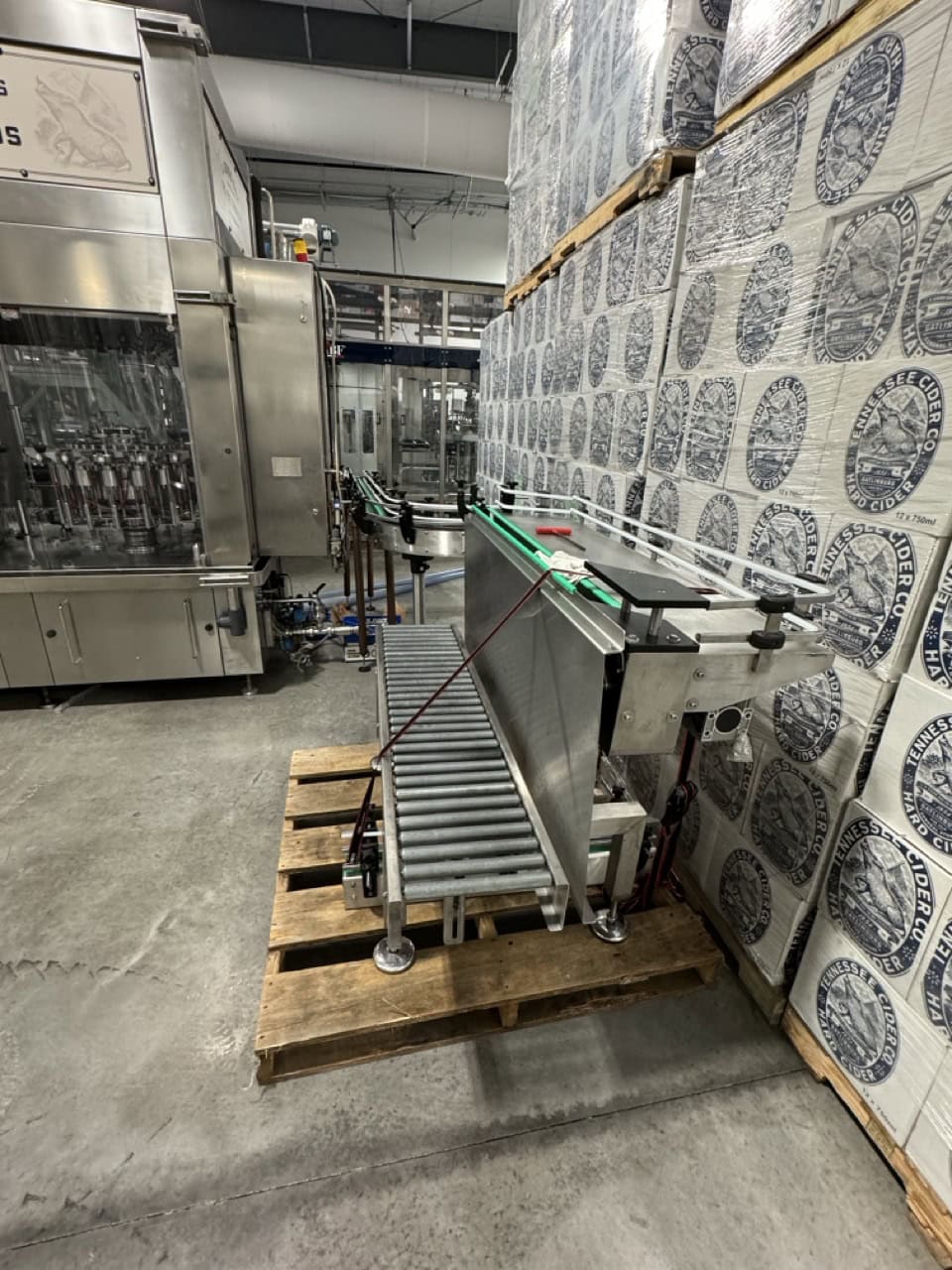 GAI 5031FM-Bier Bottle Filling and Crowning Machine, 2015 - Image 8