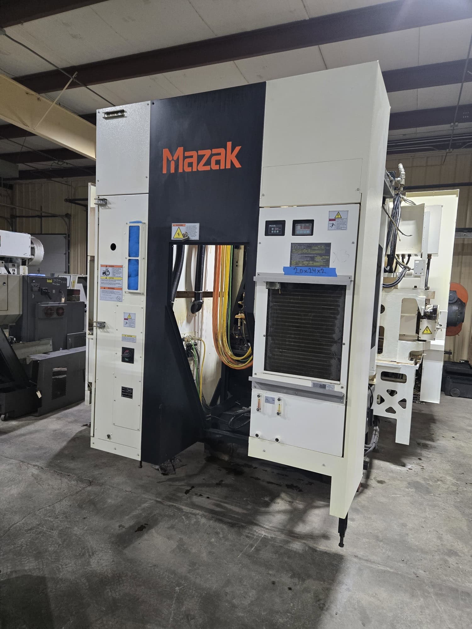 Mazak HCN-4000 400mm HMC, 2012 - 80 Tools, Full 4th Axis, CAT40, Probing, Chip Conveyor
