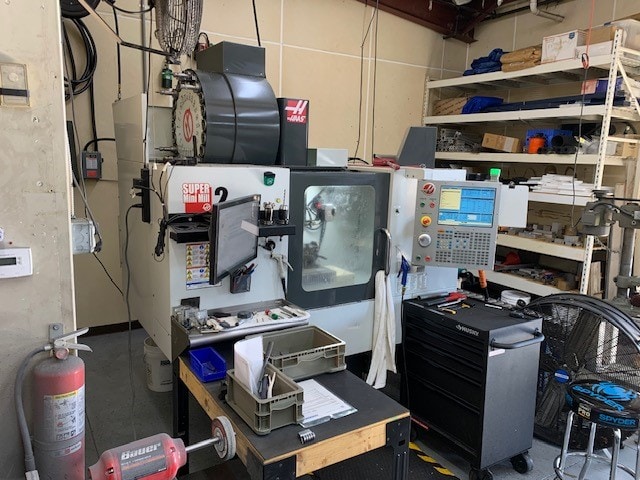 Haas Super Mini Mill 2, 2013 - WIPS Probing, 4th Axis, Chip Auger