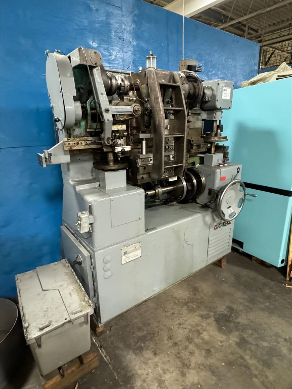 Torrington V81 Verti Slide Press, 1960