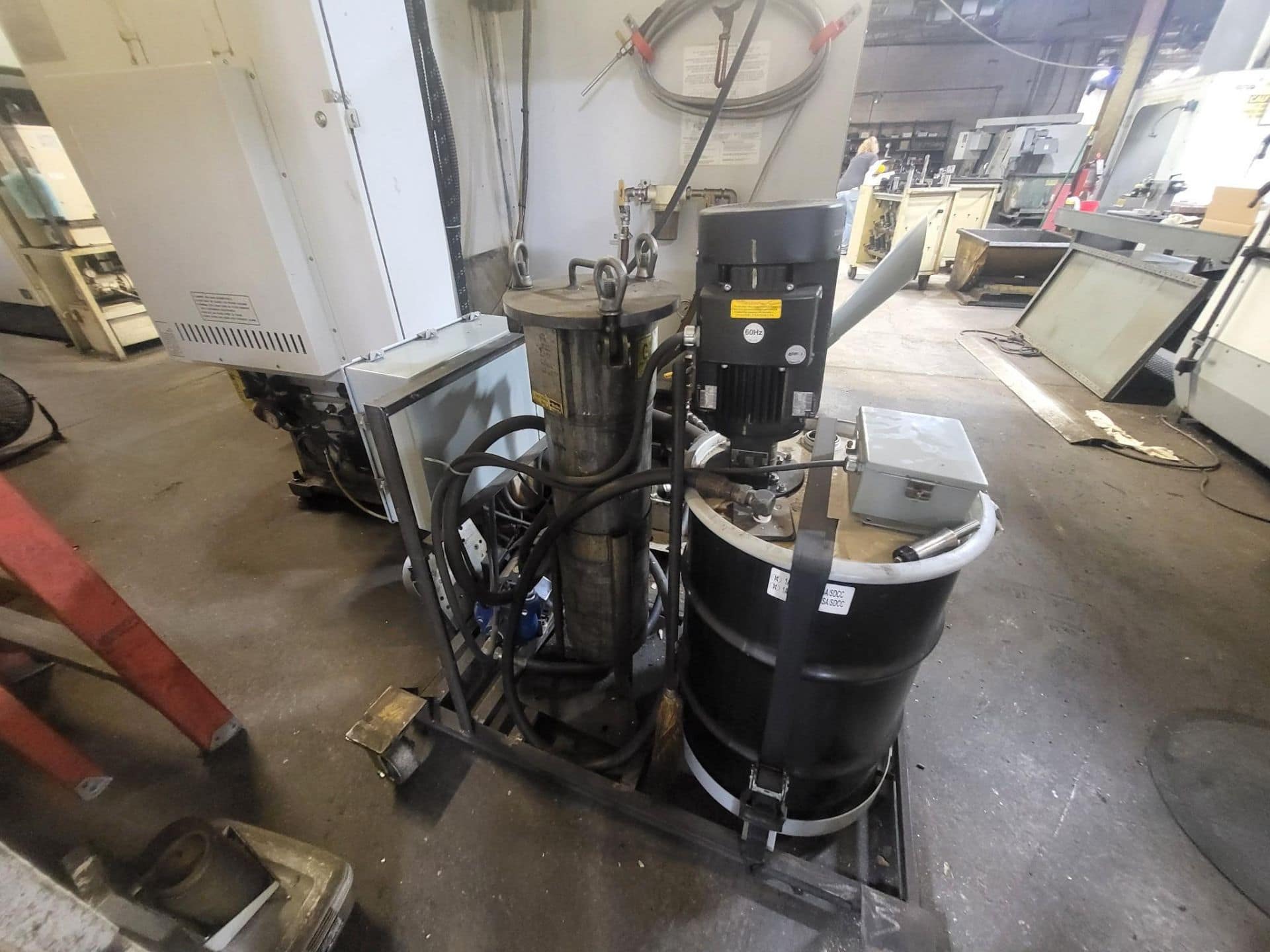 Haas VF-4 CNC VMC, 2001 - 4th Axis Drive & Prewire, Chip Auger, Side-Mount Tool Changer - Image 10