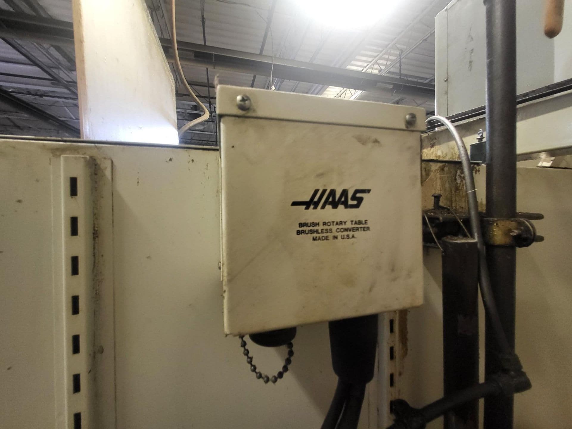 Haas VF-4 CNC VMC, 2001 - 4th Axis Drive & Prewire, Chip Auger, Side-Mount Tool Changer - Image 12