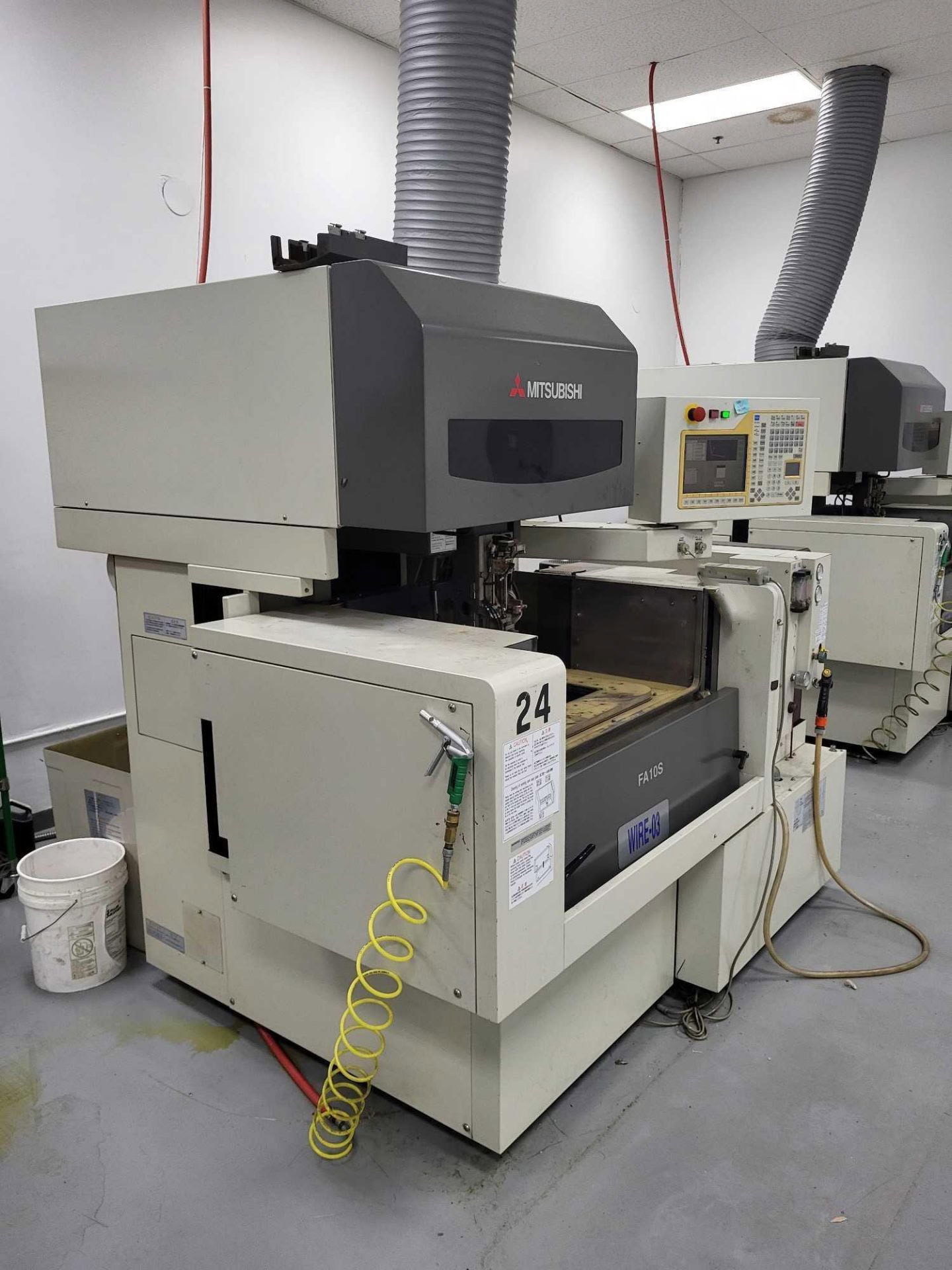 Mitsubishi FA10SM Wire EDM, 2005 - Image 2