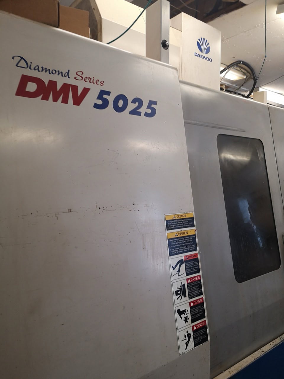 Daewoo DMV 5025 VMC, 2004 - Fanuc Control, Spindle Chiller, 12K Spindle - Image 2