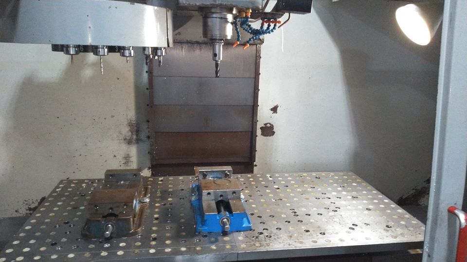 Haas VF-5 VMC, 2000 - TSC, HSM, 10k Spindle, Rigid Tap, 4th Axis Ready - Image 2
