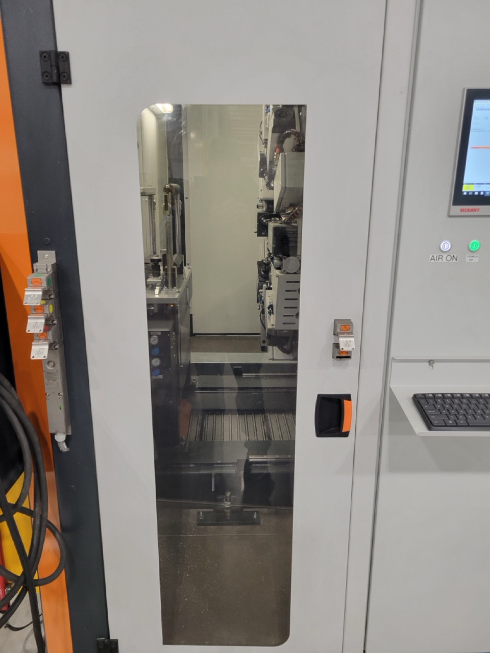 Elumatec SBZ 686 XXL CNC Profile Machining Center, 2022 - 62 Hours of Use, Fully Equipped - Image 16