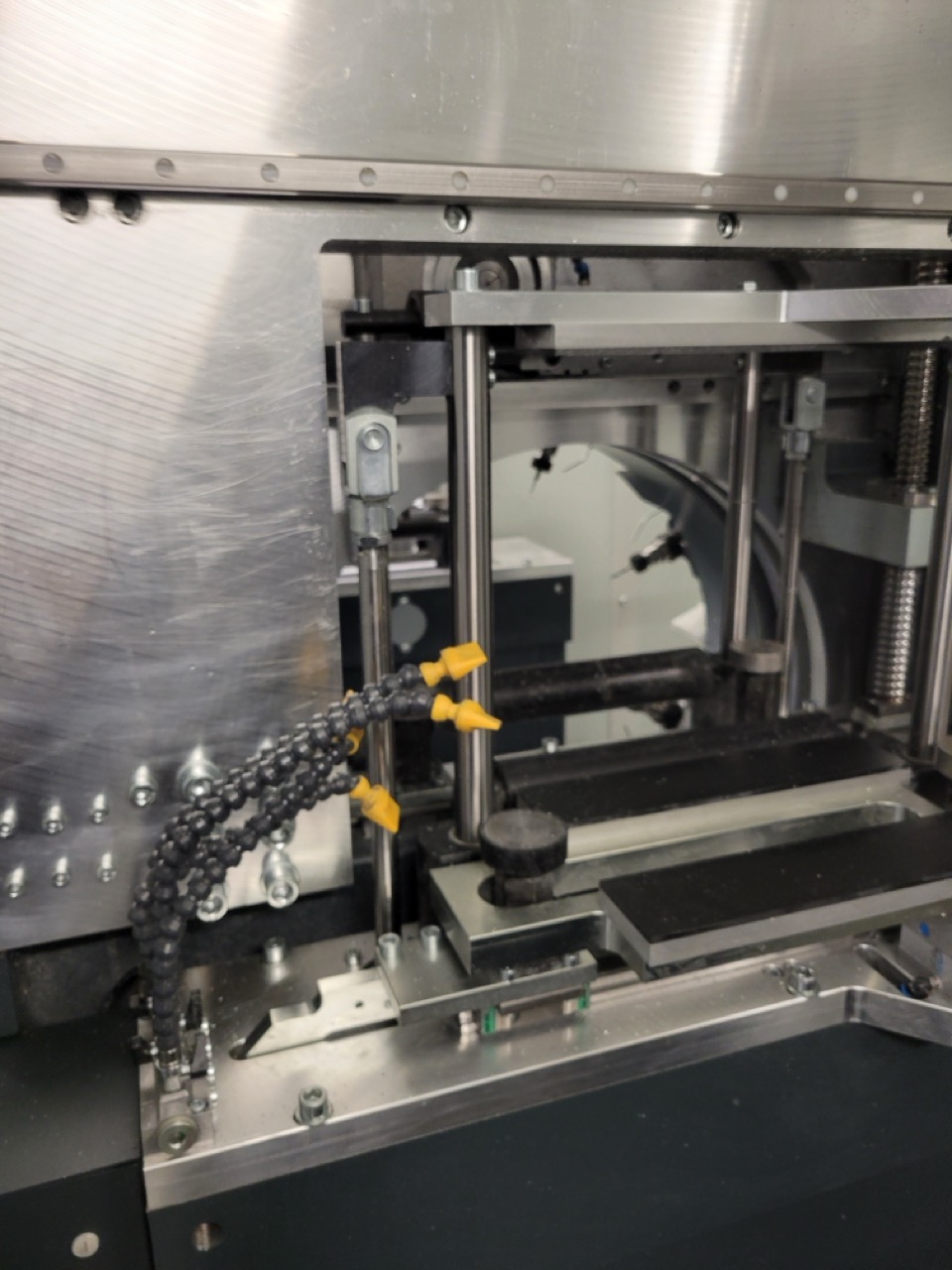 Elumatec SBZ 686 XXL CNC Profile Machining Center, 2022 - 62 Hours of Use, Fully Equipped - Image 22