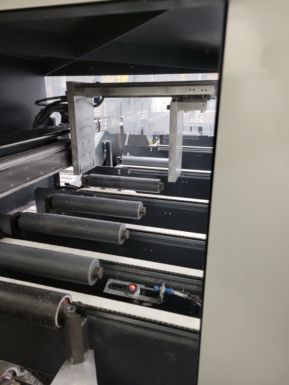 Elumatec SBZ 686 XXL CNC Profile Machining Center, 2022 - 62 Hours of Use, Fully Equipped - Image 24