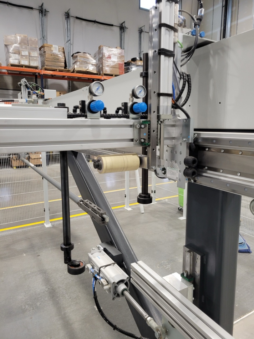 Elumatec SBZ 686 XXL CNC Profile Machining Center, 2022 - 62 Hours of Use, Fully Equipped - Image 30