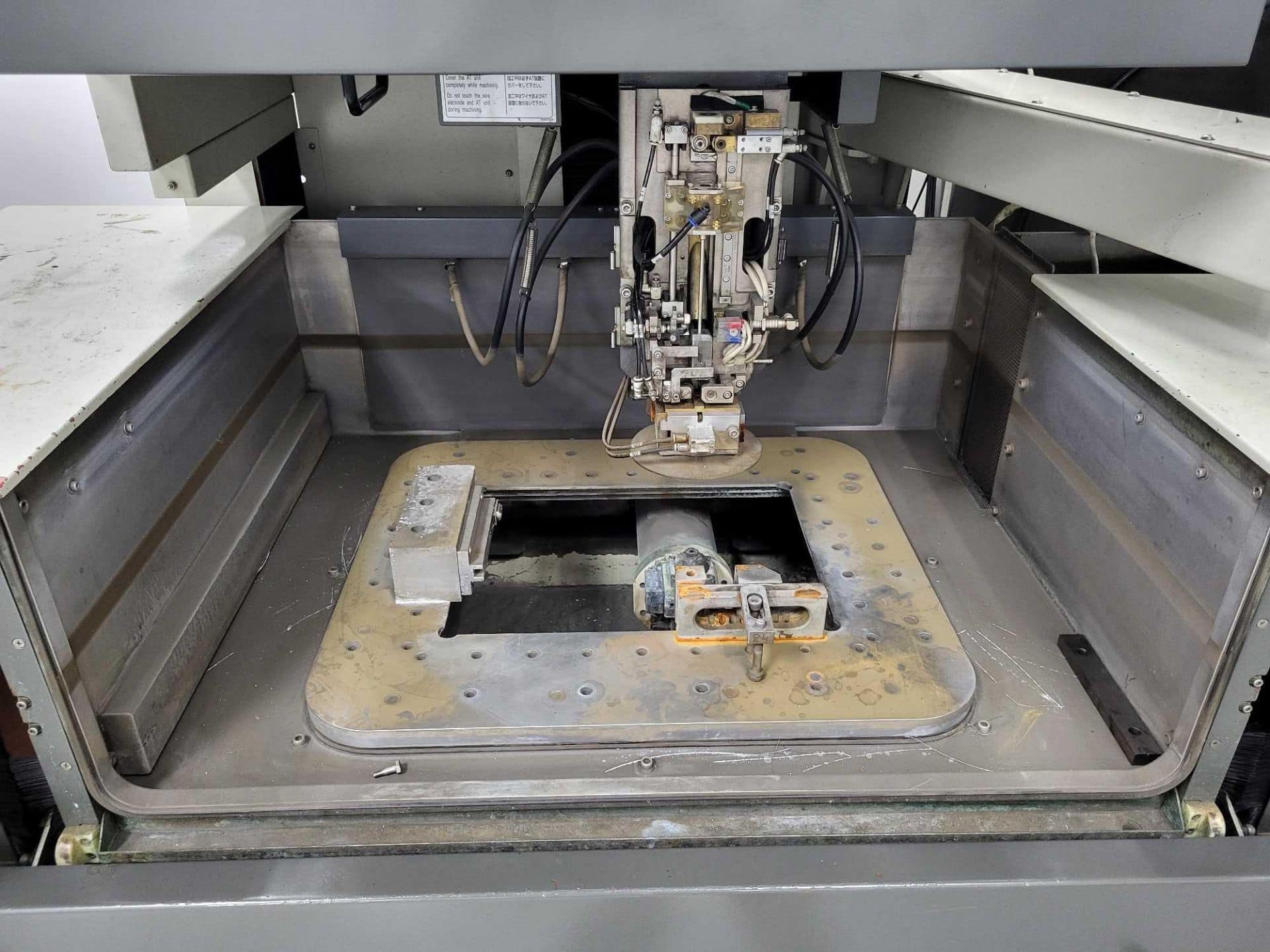 Mitsubishi FA10S Wire EDM, 2000 - Auto Wire Threading - Image 3