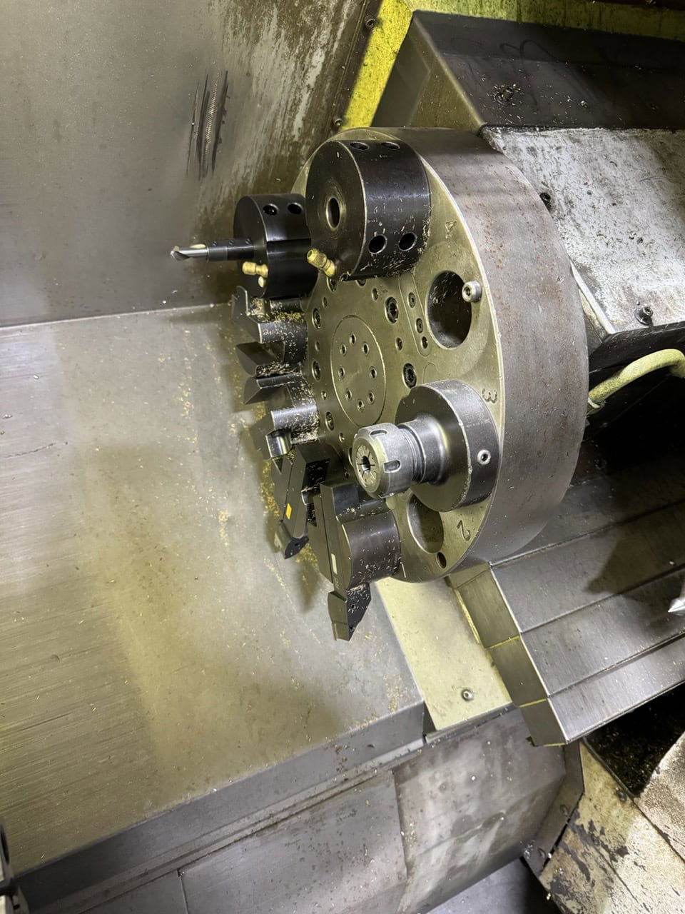 Haas SL-20T CNC Lathe, 2000 - Tailstock, Chip Auger - Image 4