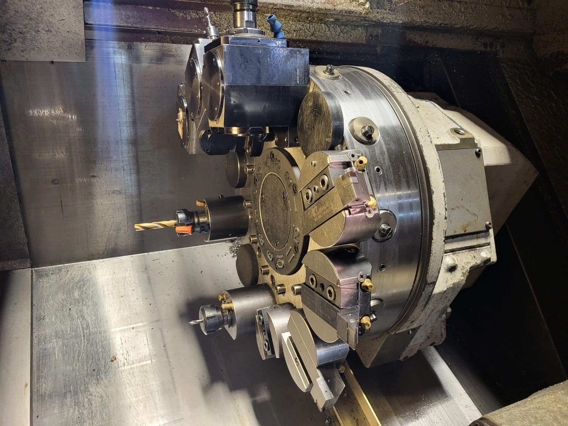 Okuma Captain L-370M CNC Lathe, 2006 - Tailstock, Live Tooling, Chip Conveyor - Image 6