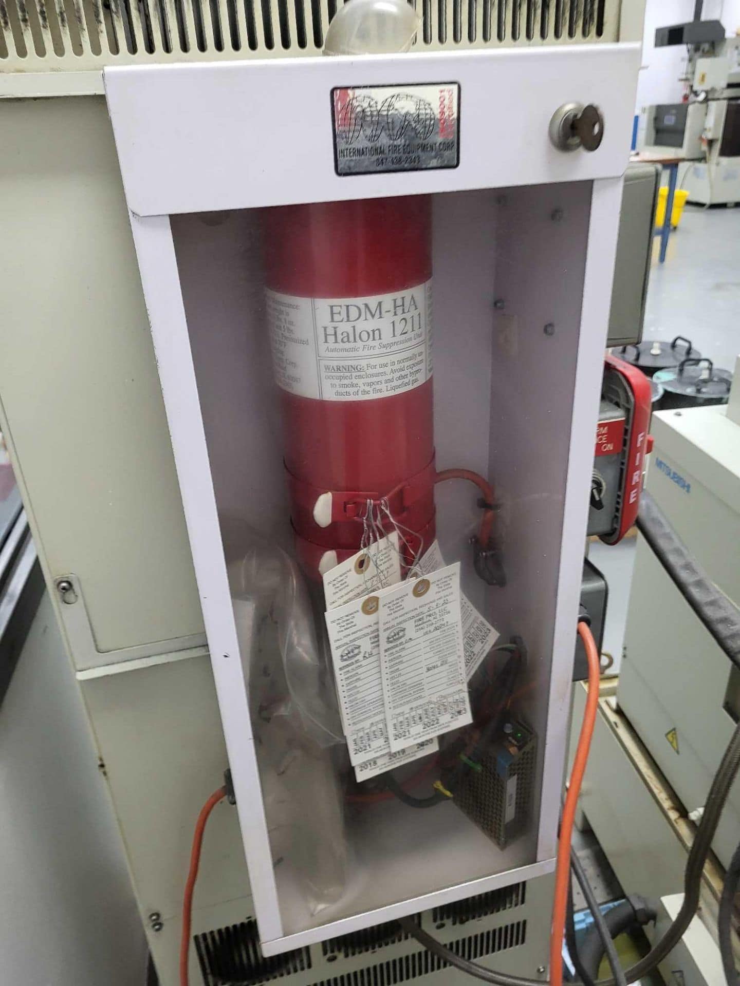 Mitsubishi EA8M Ram Type Sinker EDM Machine, 2005 - Image 7