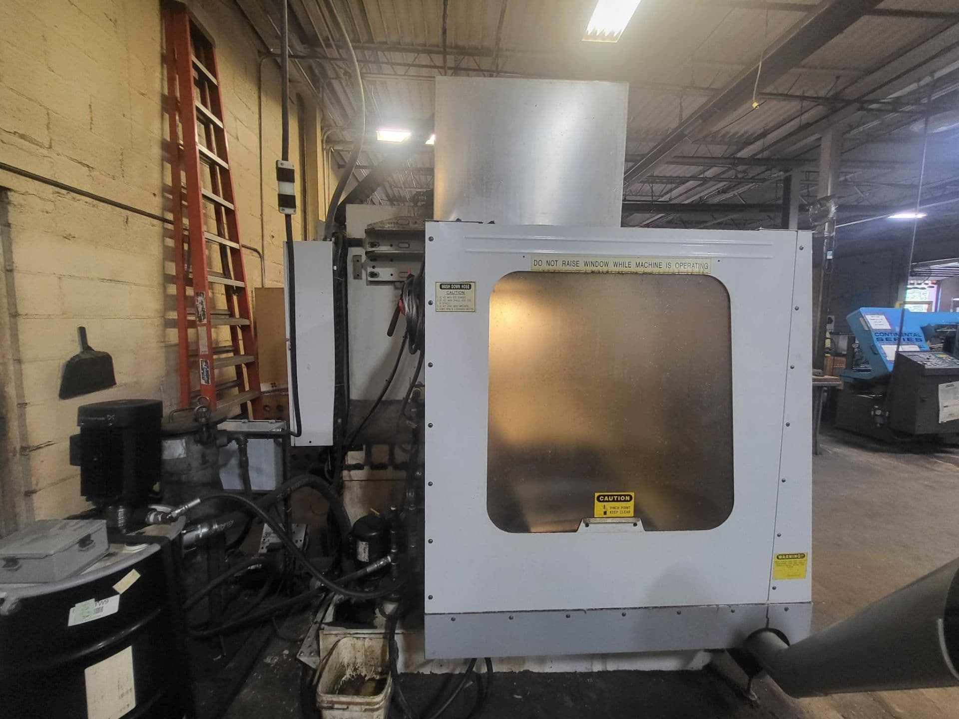 Haas VF-4 CNC VMC, 2001 - 4th Axis Drive & Prewire, Chip Auger, Side-Mount Tool Changer - Image 9
