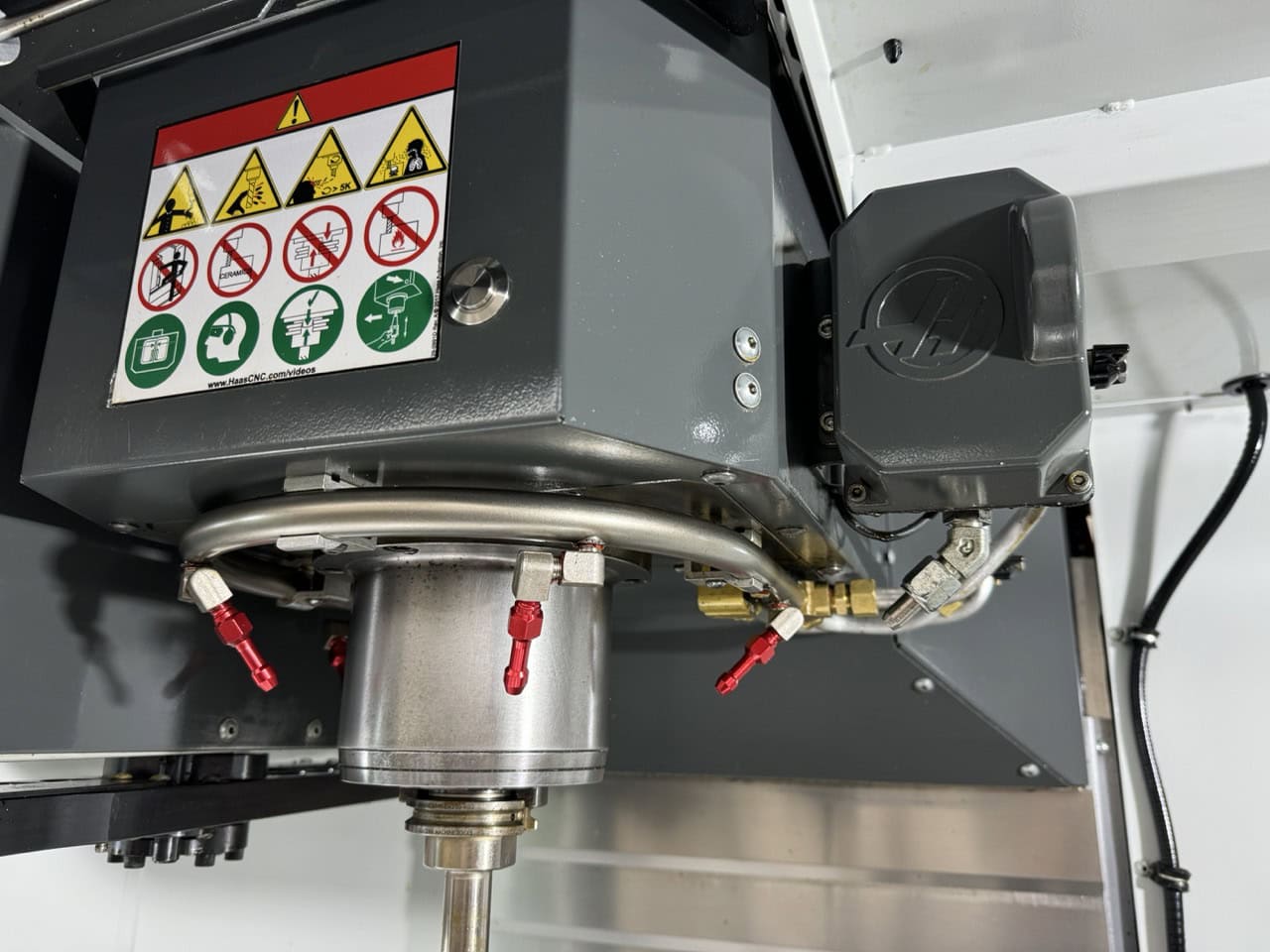 Haas VF-4SS CNC VMC, 2021- Coolant Thru Spindle, Chip Auger - Image 2
