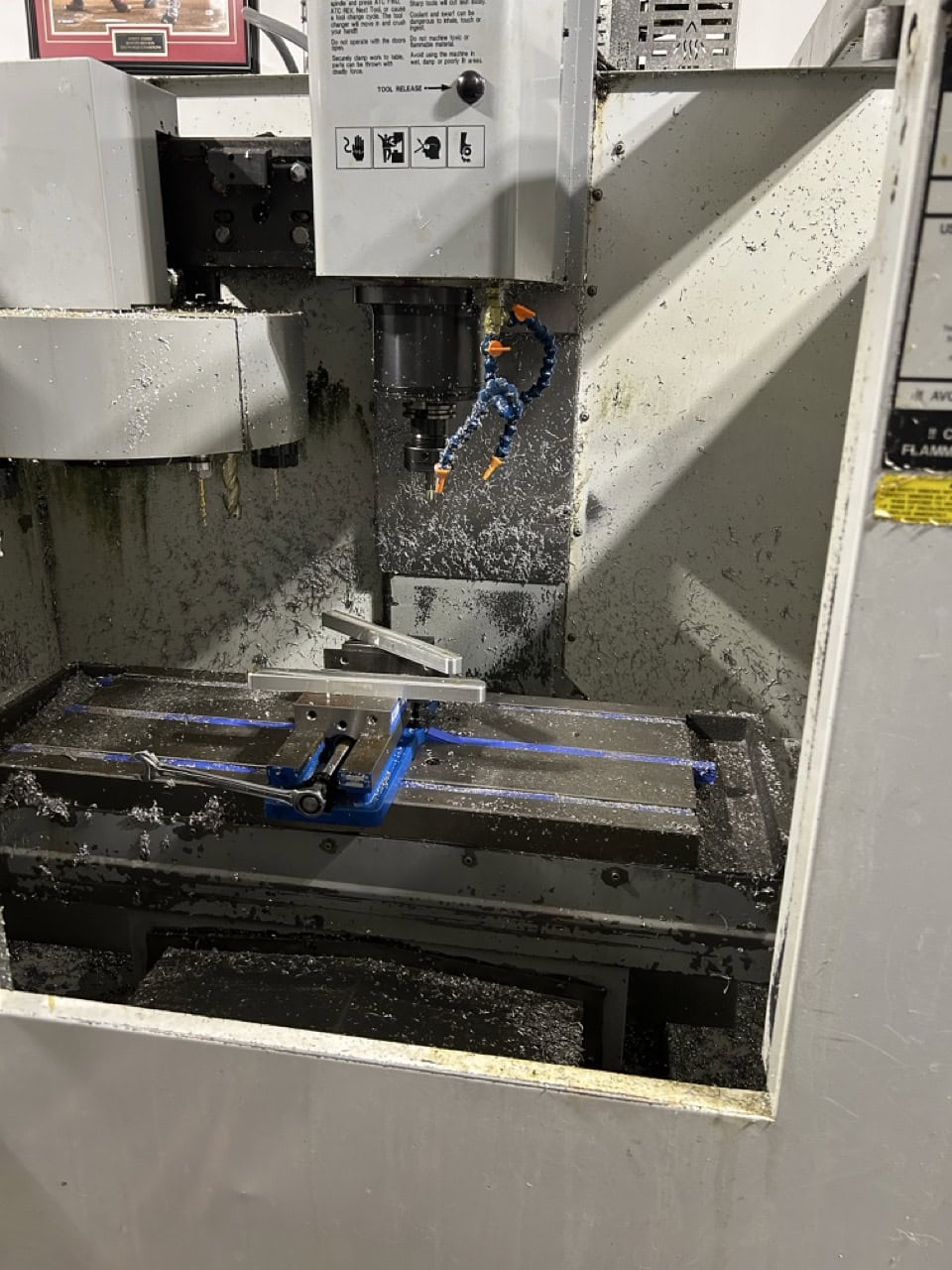 Haas Mini Mill VMC, 2005 - 6000RPM, Chip Conveyor, Rigid Tap - Image 3