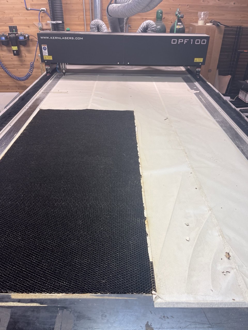 150 Watt Kern KT150-OPF CO2 CNC Laser System, 2021 - 52" x 100" OptiFlex Bed, Chiller - Image 4