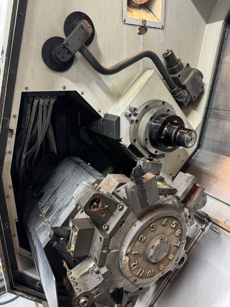 Doosan Puma MX2000ST Multi Axis Lathe, 2007 - 9 Axis, Sub Spindle, Live Tooling - Image 14