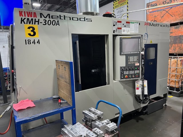 Kiwa KMH300A-F004 300MM HMC, 2015 - Fanuc Control, 12K RPM Spindle - Image 2