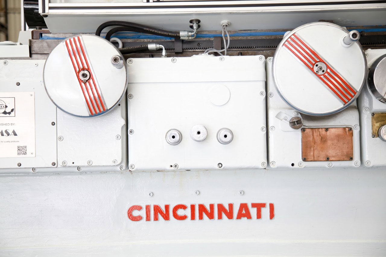 Cincinnati No. 2U-OD Hydraulic Universal Grinder, 1947 - REBUILT 2022 - Image 26