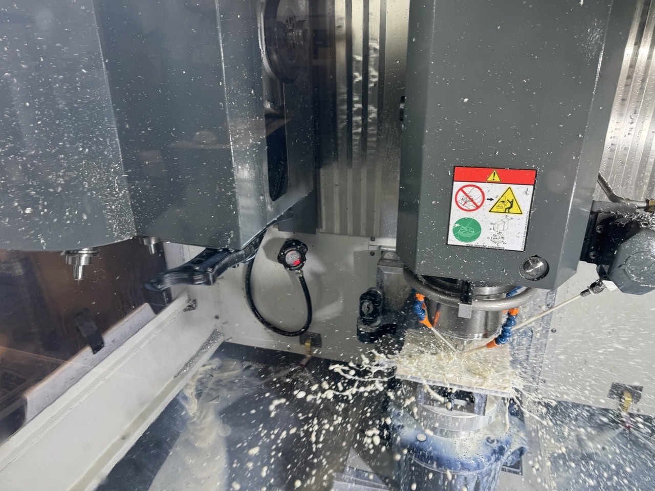 Haas UMC-350HD Universal Machining Center, 2023 - WIPS Probing, Coolant Through Spindle, 15K RPM - Image 11