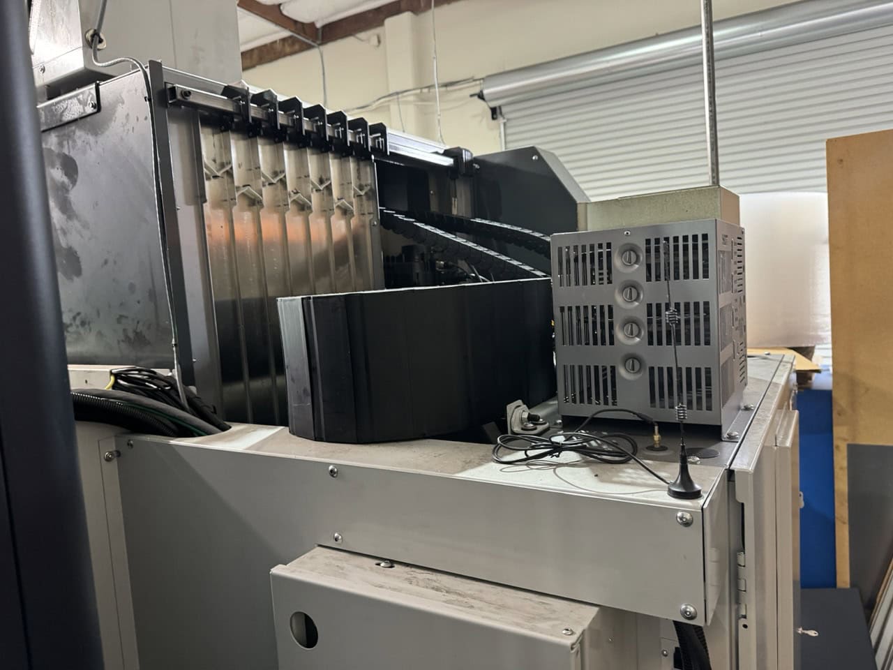 Haas UMC-350HD Universal Machining Center, 2023 - WIPS Probing, Coolant Through Spindle, 15K RPM - Image 19