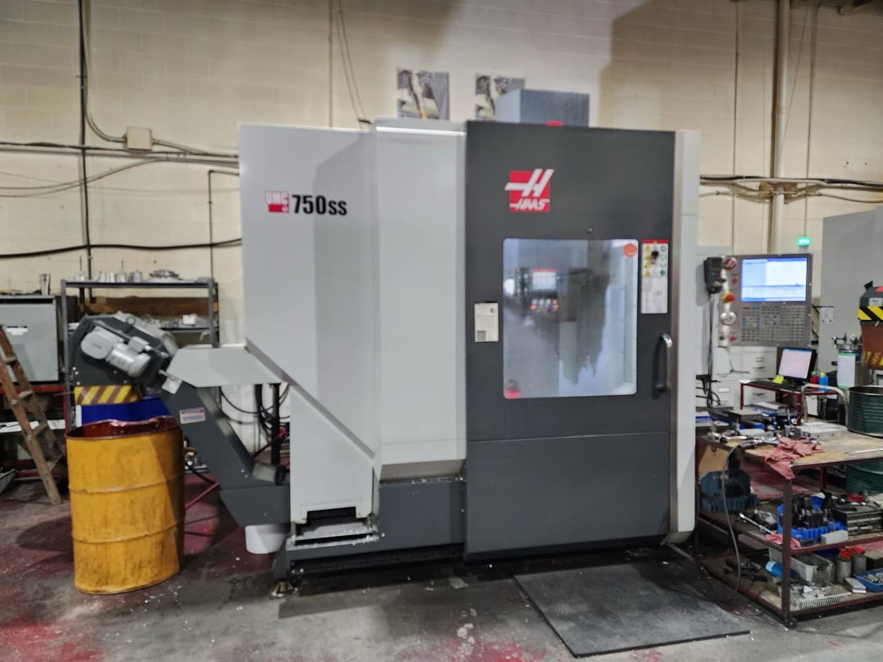 Haas UMC 750SS Universal Machining Center, 2016 - 15k RPM, 300PSI Coolant Through Spindle