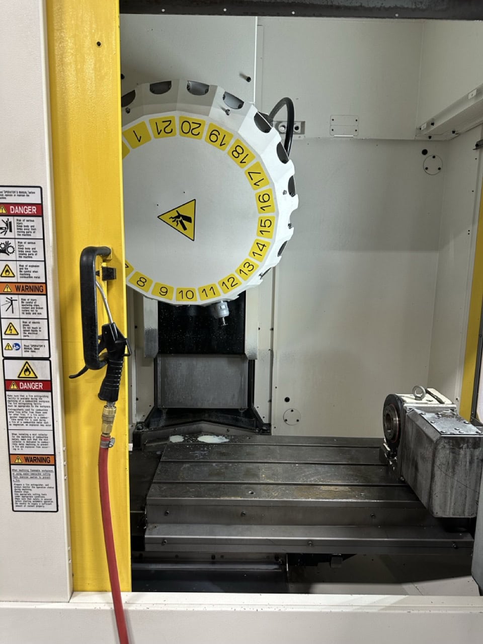 Fanuc Robodrill a-D21LiB5 CNC VMC, 2018 - Image 2