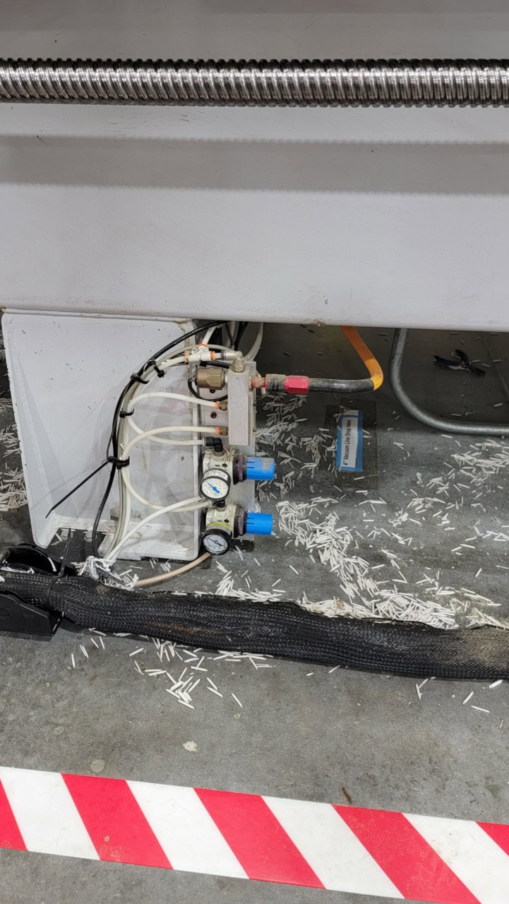 4' x 8' Shop Sabre IS408 CNC Router, 2018 - Vacuum Table - Image 11