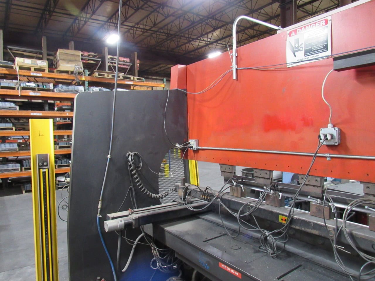 100 Ton x 10' Amada FBD 1030 CNC Press Brake, 1987 - Image 4