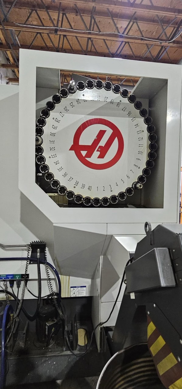 Haas UMC 750SS Universal Machining Center, 2016 - 15k RPM, 300PSI Coolant Through Spindle - Image 4
