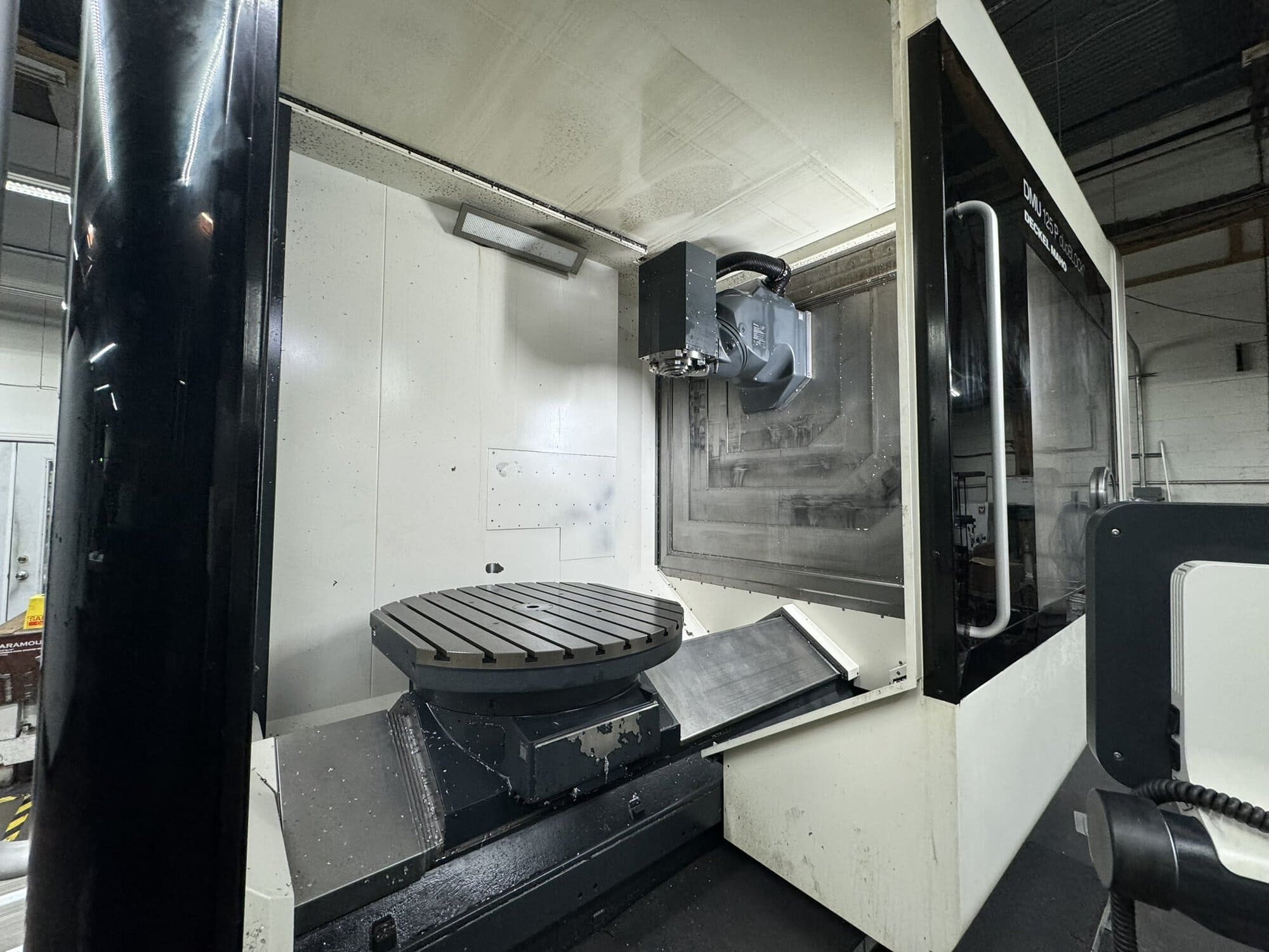 DMG DMU 125P Duoblock, 2011 - HSK100, 12K RPM, 120 ATC - Image 4