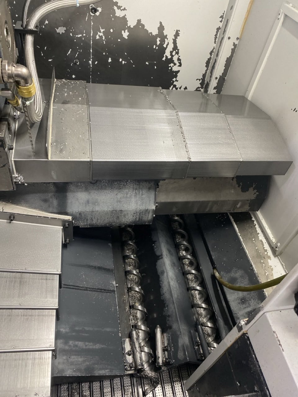 Mazak 510C-II CNC VMC, 2010 - 4th Axis Wired & Rotary, Renishaw Probe, Tool Setter, Chip Conveyor - Image 9