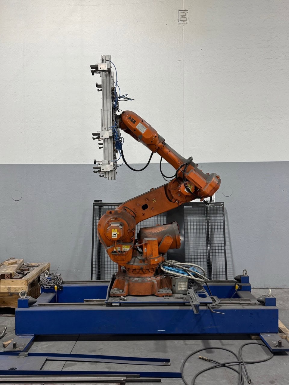 ABB IRB 6600 Robot, 2010