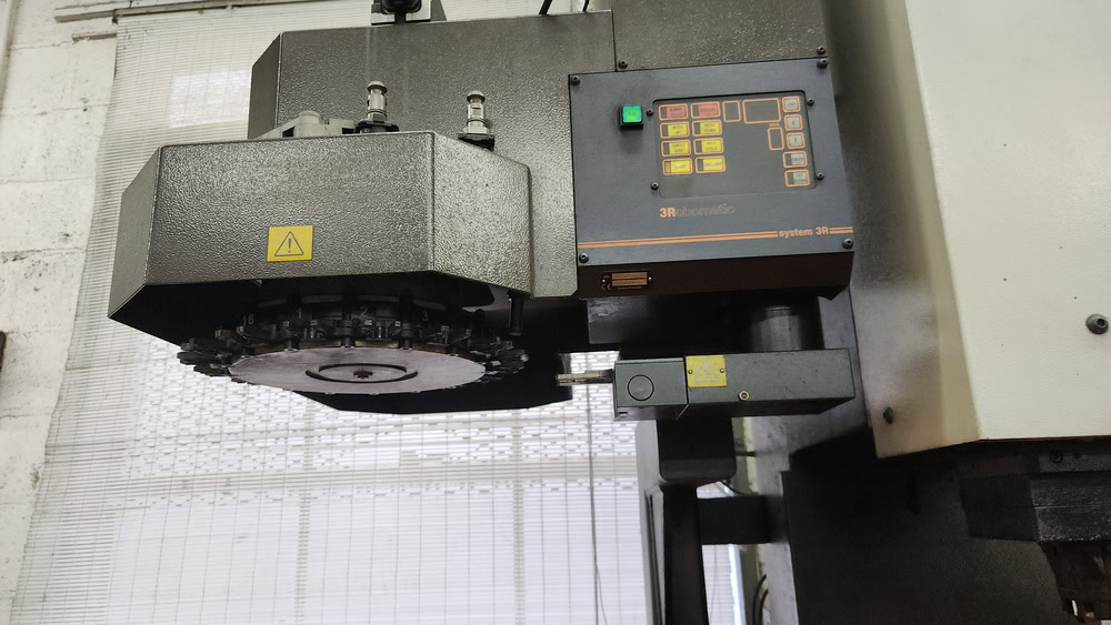 Charmilles Roboform 20A EDM Ram Sinker, 1999 - Chiller, C-Axis, 16 ATC, 3R Tooling - Image 3