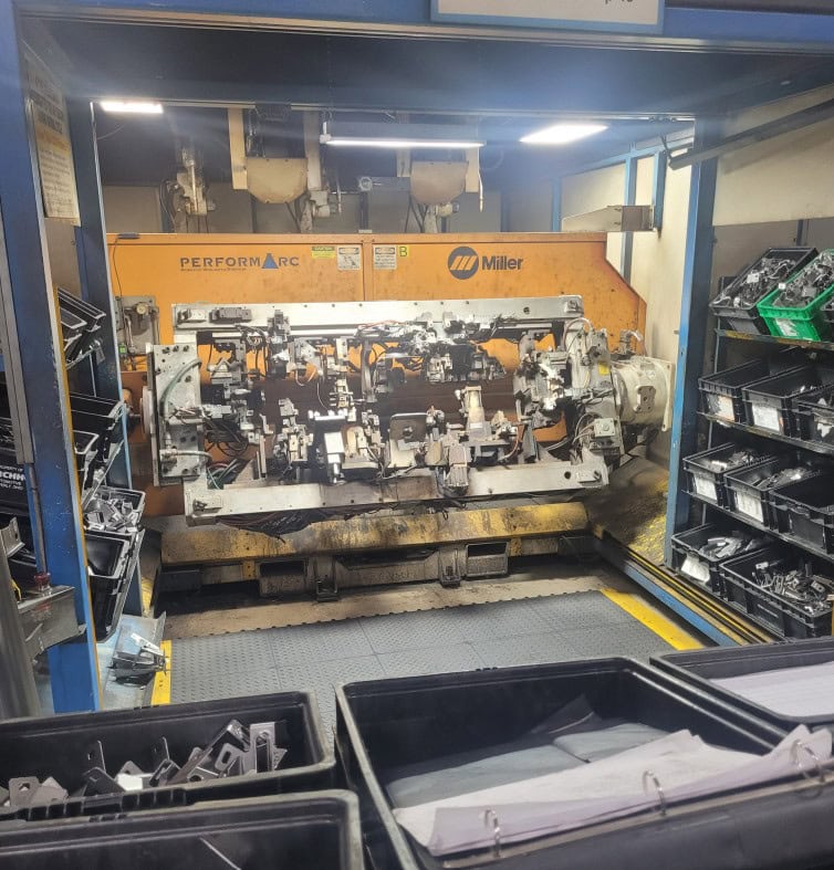 Miller Performarc 3-Arm Robotic Weld Cell, 2014 - Panasonic TA1600 Robots - Image 7