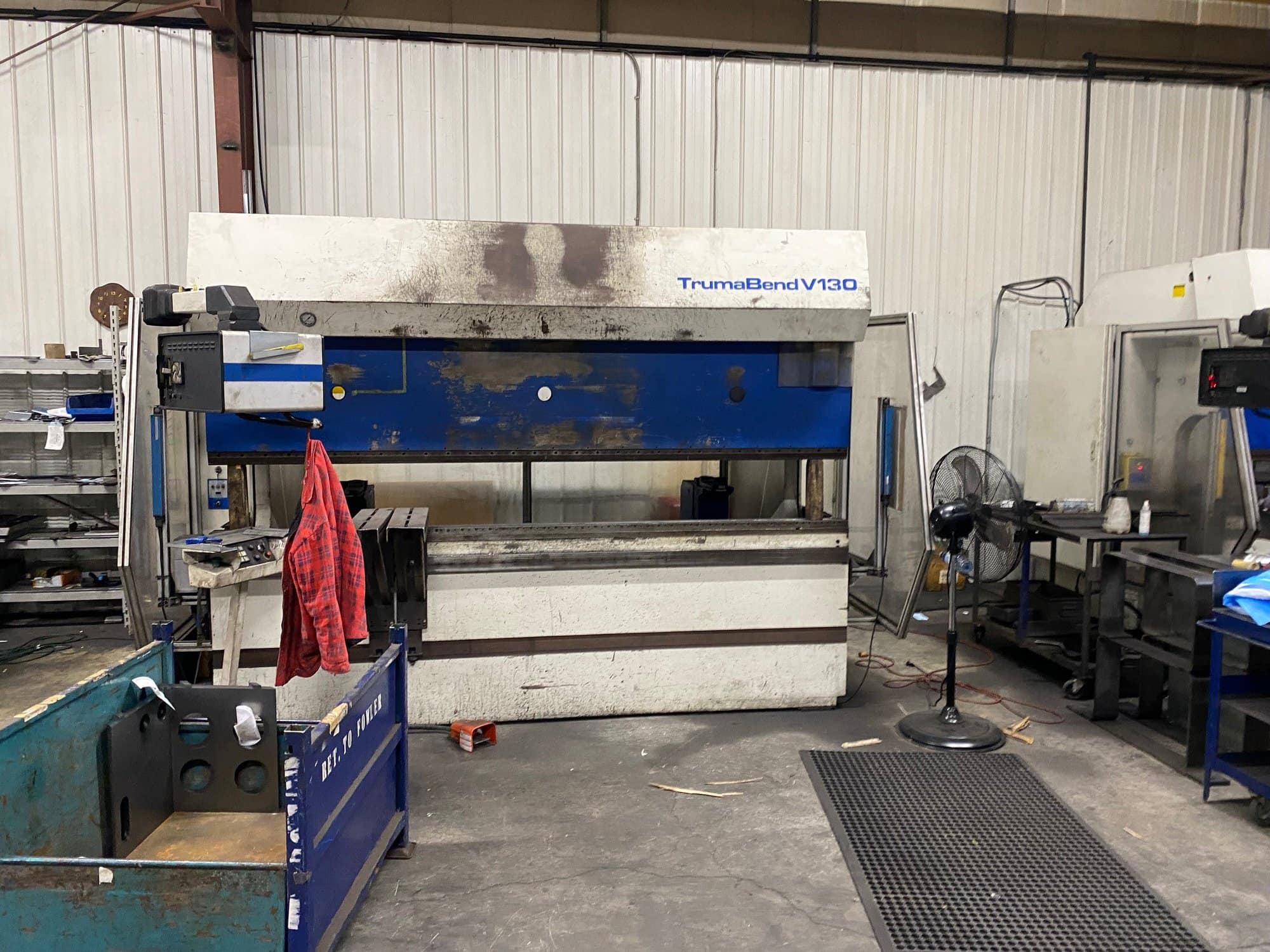 144 Ton x 10' Trumpf TrumaBend V130 Hydraulic Press Brake, 2000 - 6 Axis Backgauge