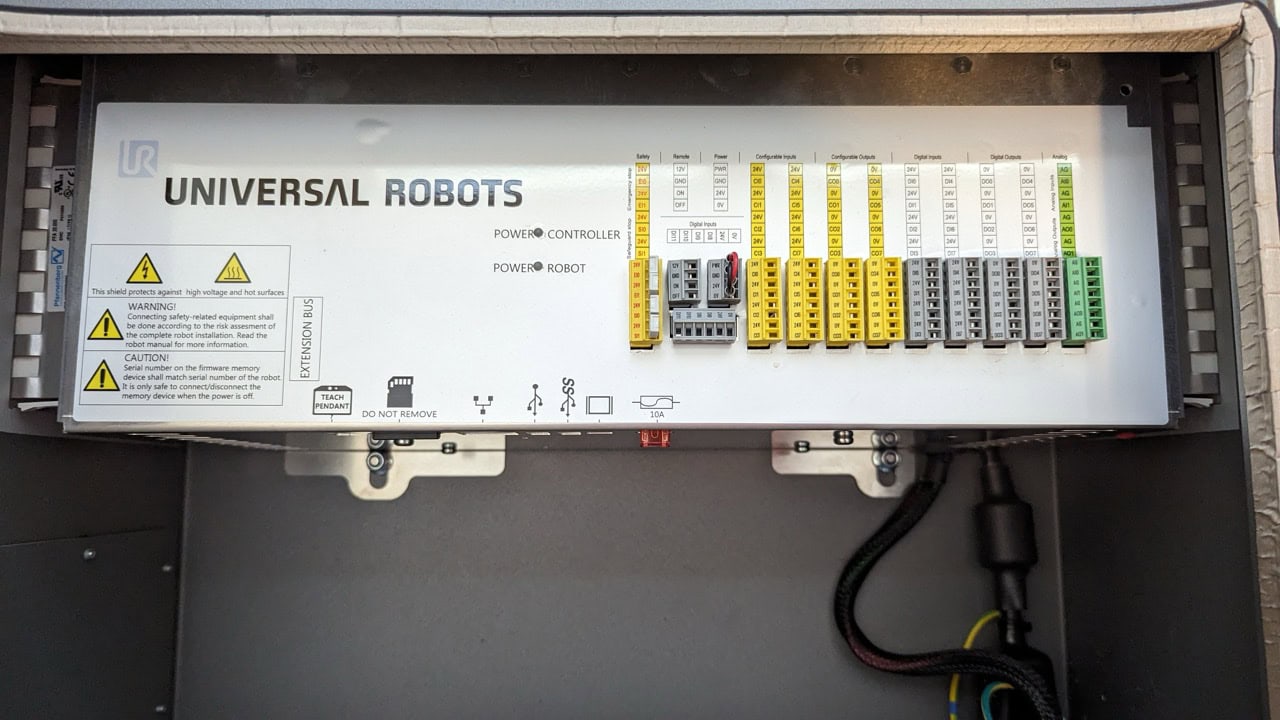 Universal Robots UR5e Cobot, 2018 - Low Hours - Image 8