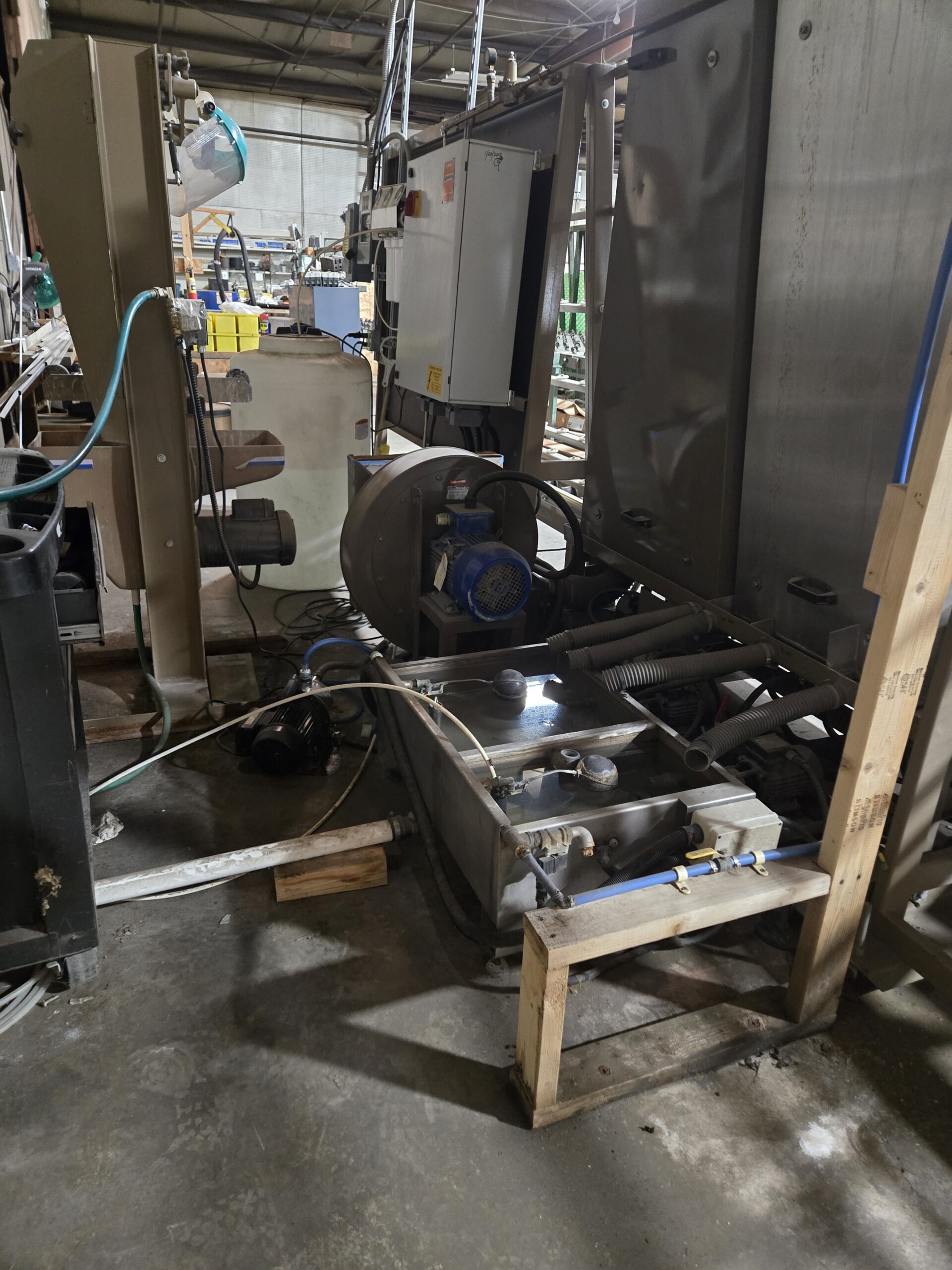 CR Laurence VEW-60 Vertical Glass Washer, 2016 - Image 5