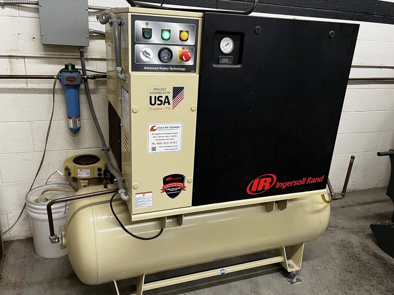 Ingersoll Rand UP6-5TAS-125 Rotary Screw Compressor, 2016 - Dryer, 80 Gallon Tank