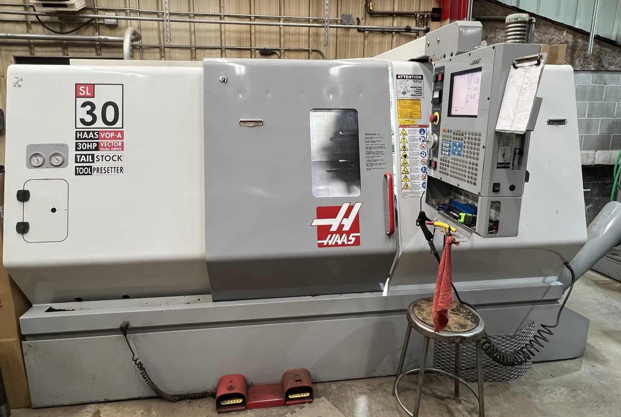 Haas SL-30T CNC Lathe, 2003 - Chip Conveyor, Tailstock
