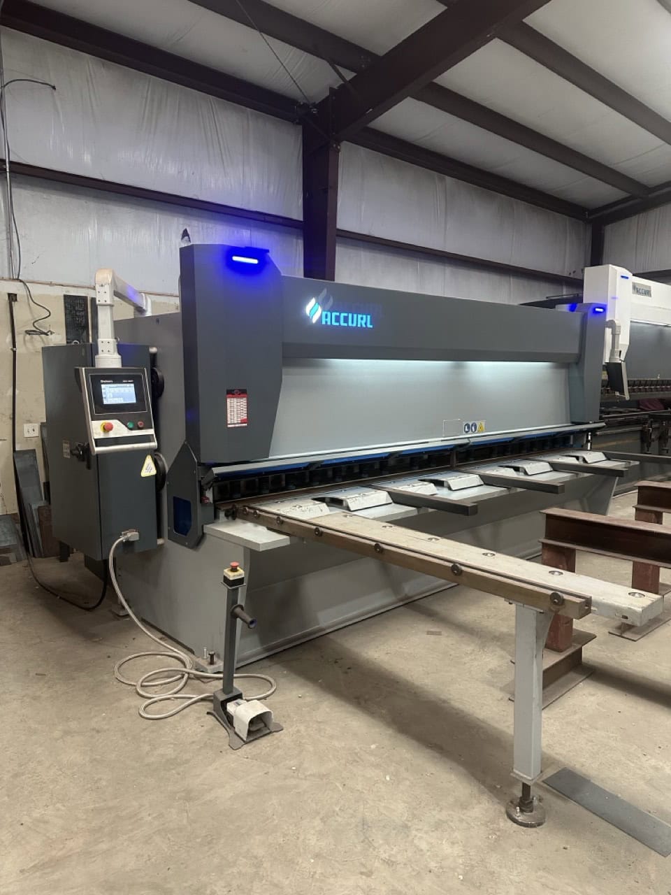 1/4" x 13' Accurl MS8 MasterCut CNC Guillotine Shear, 2023 - Available Immediately, Backgauge, Light Curtain, Auto Blade Gap/Rake Angle