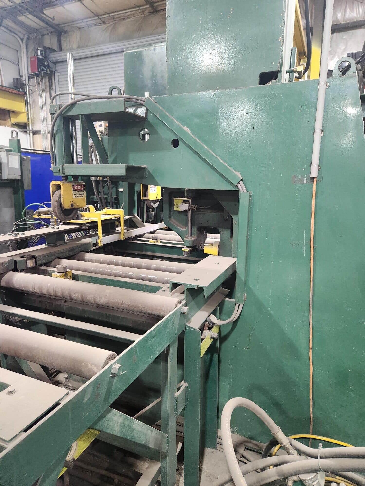 Controlled Automation Beamline Retro, 2005 - Fabriline 5-Press Beam Punch Line, 60’ length, 300lb/ft Powered Roller Conveyor Infeed/Outfeed, W/ 36” Web Throat - Image 6