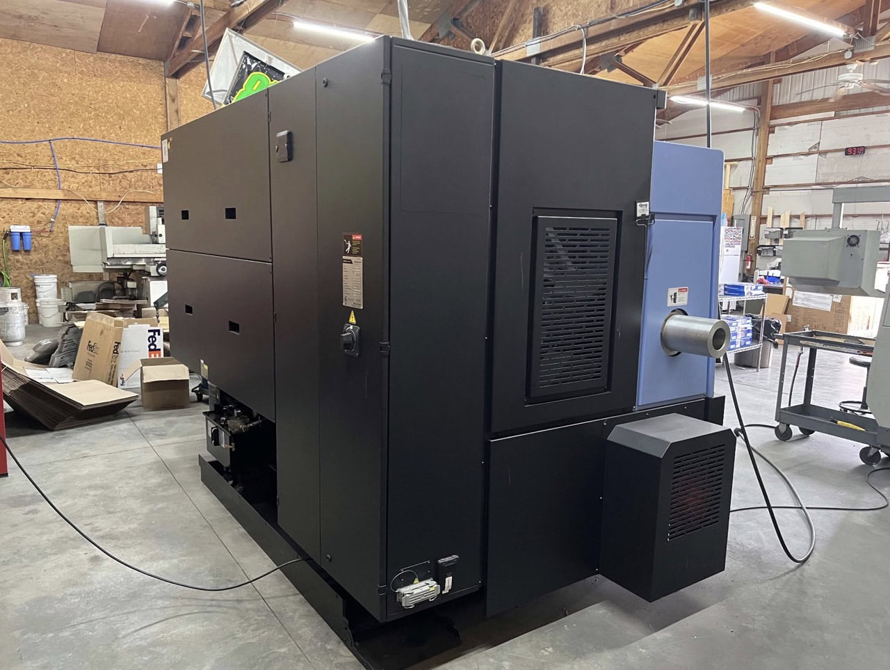 DN Solutions Lynx 2600Y CNC Turning Center, 2023 - Low Cut Hours, Chip Conveyor, Tailstock, Parts Catcher - Image 4