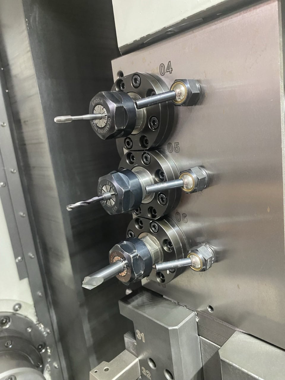 Quickteck I-42 Twin Multi-Axis Lathe, 2018 - 12' Tracer Bar Feeder - Image 4