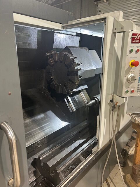Haas ST-30 CNC Lathe, 2020 - Programmable Hydraulic Tailstock, Tool Presetter, Chip Conveyor, Low Hours - Image 6