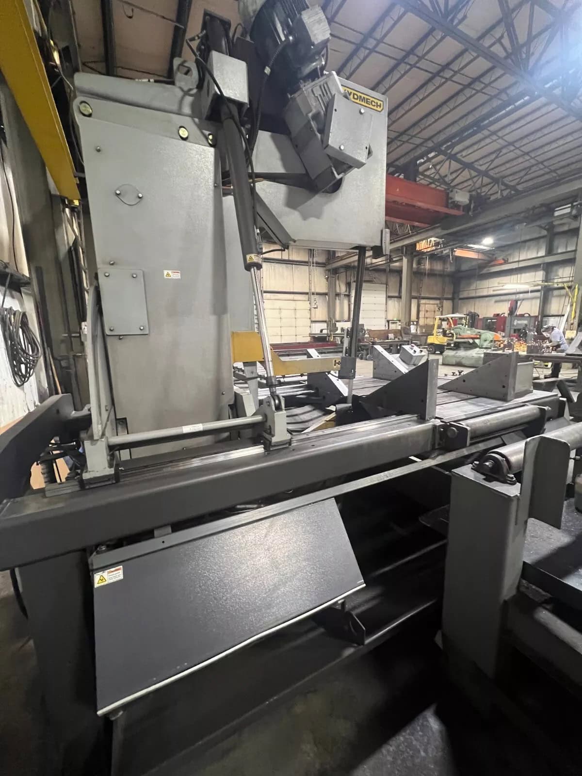 30" x 25" Hydmech V-25 Auto Vertical Band Saw, 2013 - Image 6